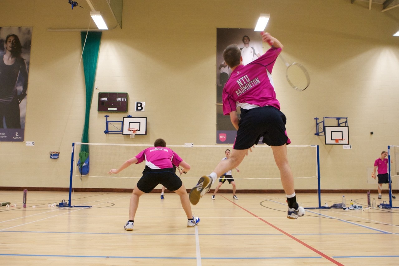 Badminton