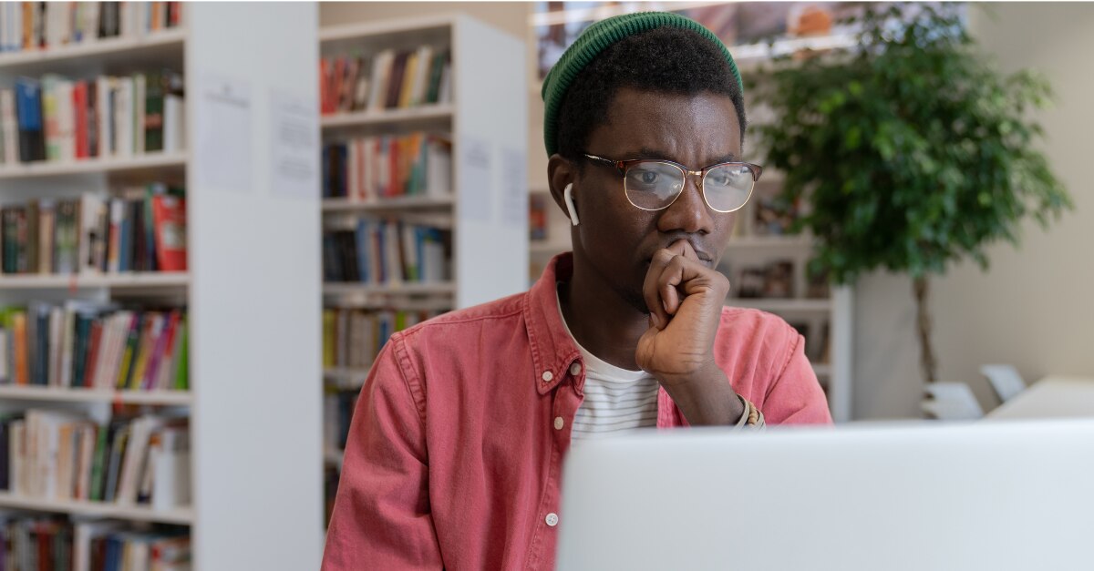 Student studying to avoid the stress of exams