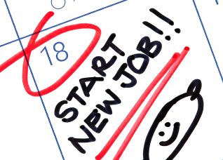 Calendar with the 18th circled that says "start new job!!"
