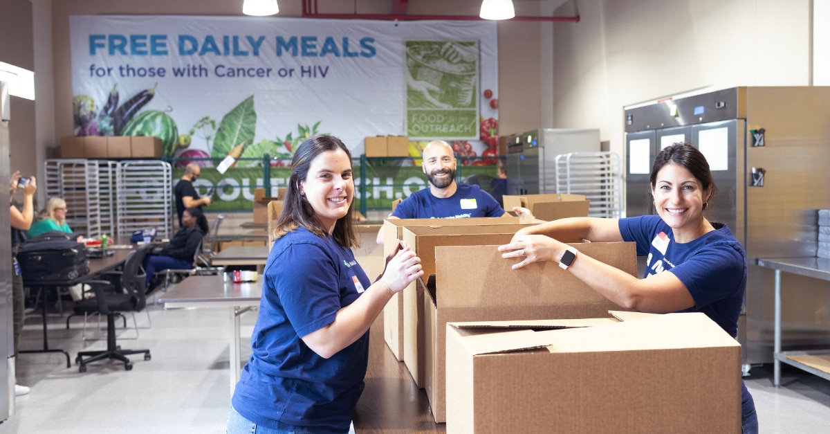 Enterprise Mobility team members volunteering at a food bank